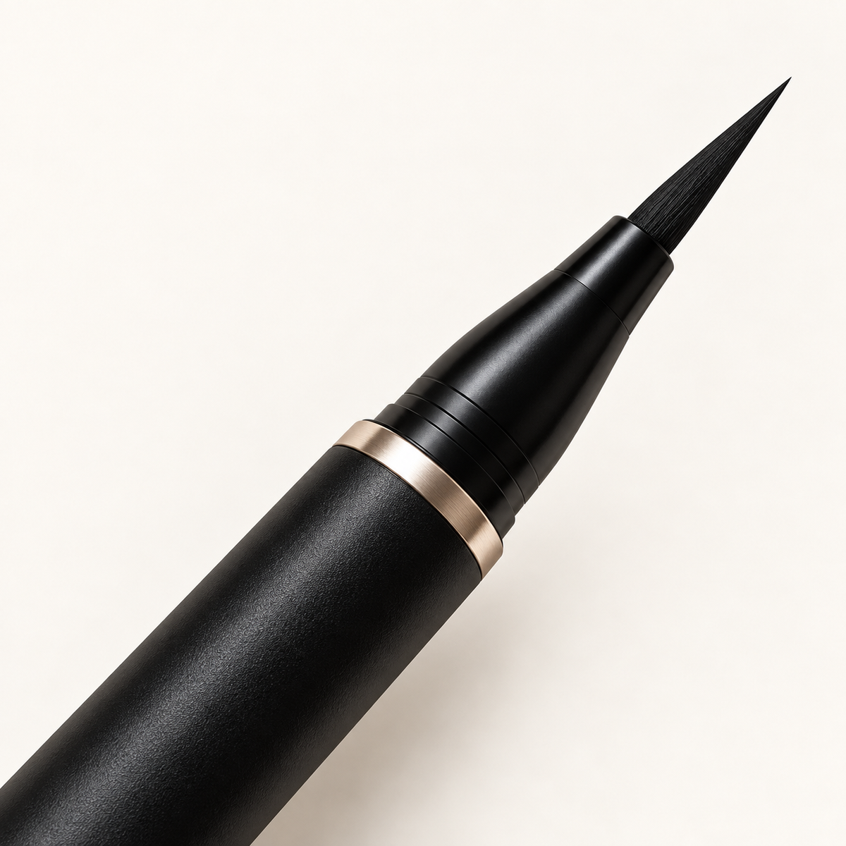 Aelheart Precision Fine-Tip Liquid Eyeliner – Black